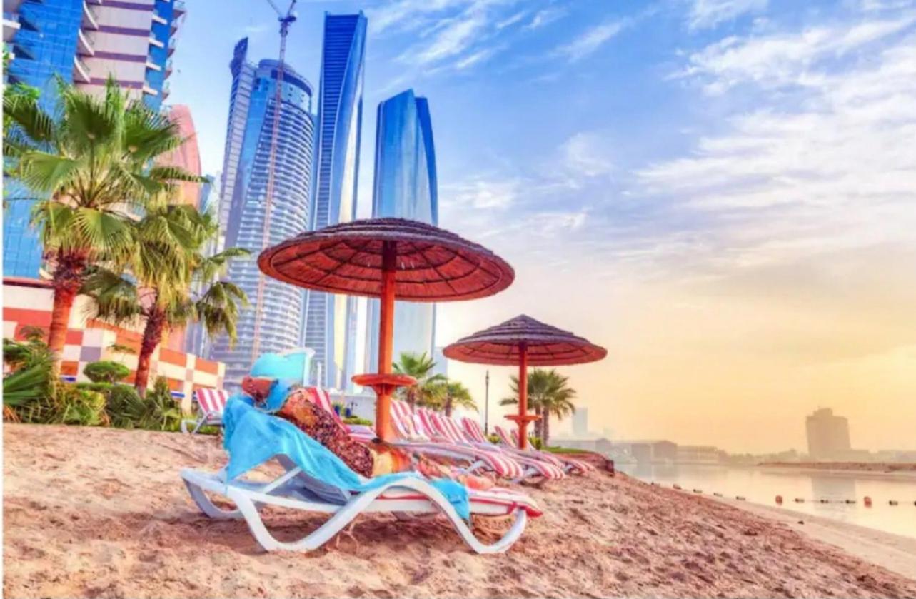 Corniche Street - For Males "Peaceful Bed Space" Αμπού Ντάμπι Εξωτερικό φωτογραφία